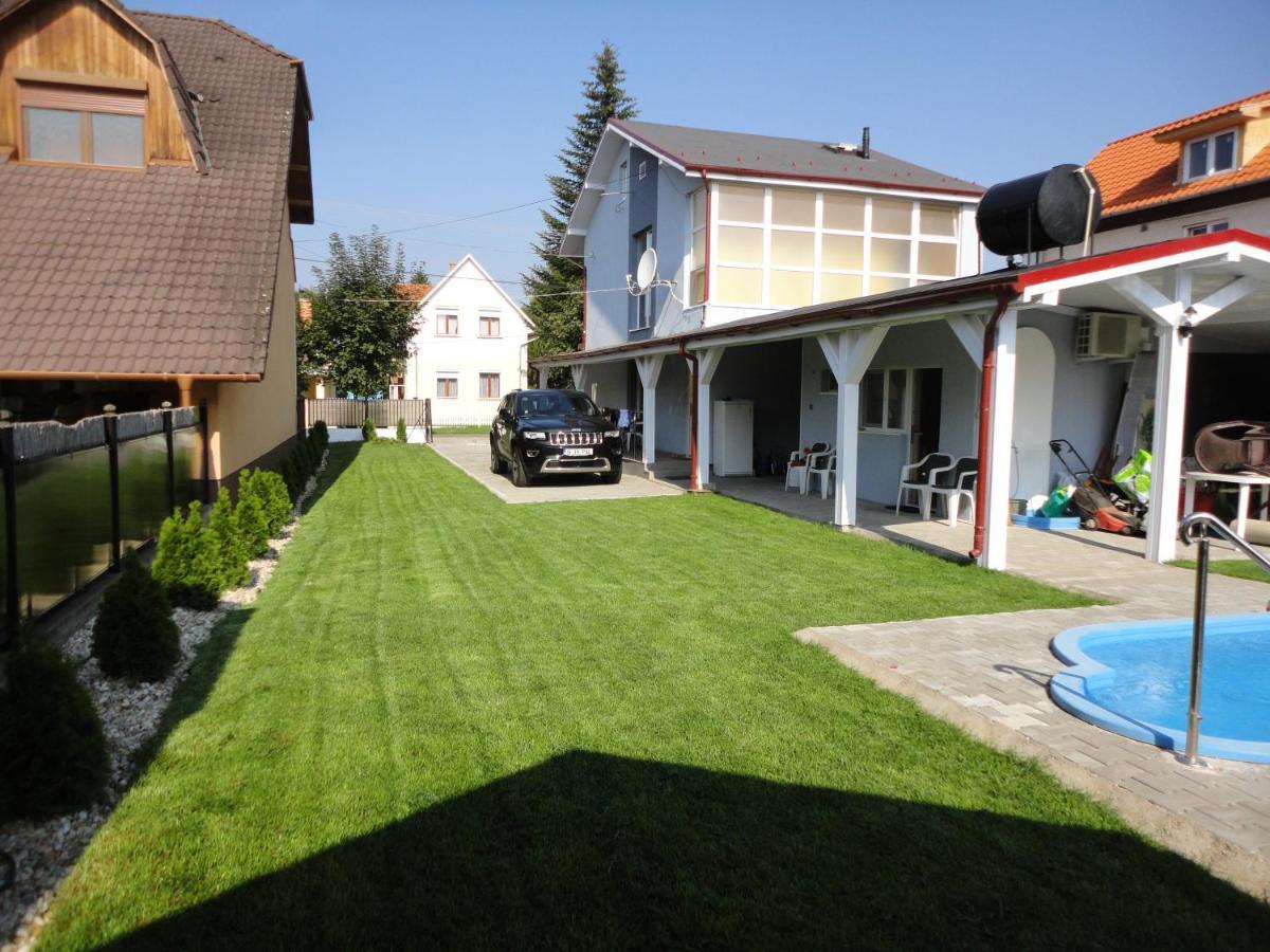 Villa Ani Hajdúszoboszló Buitenkant foto