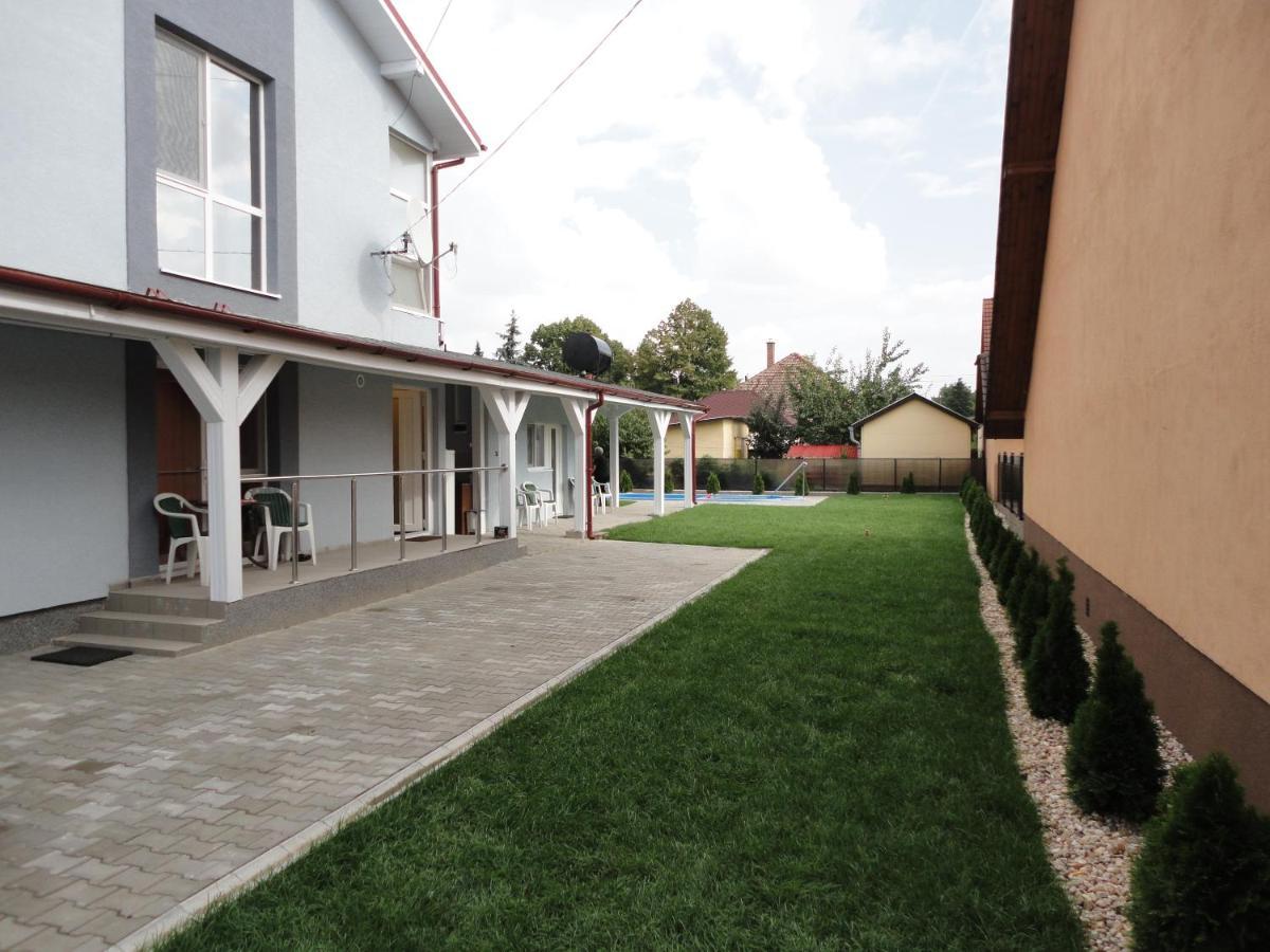 Villa Ani Hajdúszoboszló Buitenkant foto
